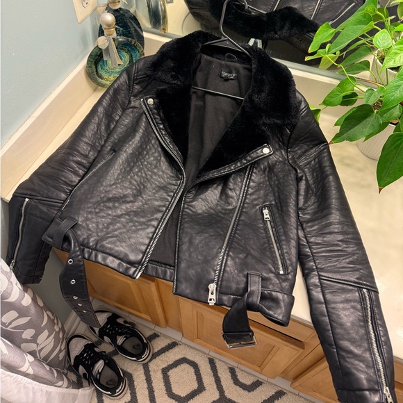 Topshop Jackets & Blazers - Topshop Black Leather Jacket with Fur Trim
